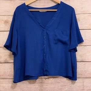 Bell sleeve v-neck shirt.